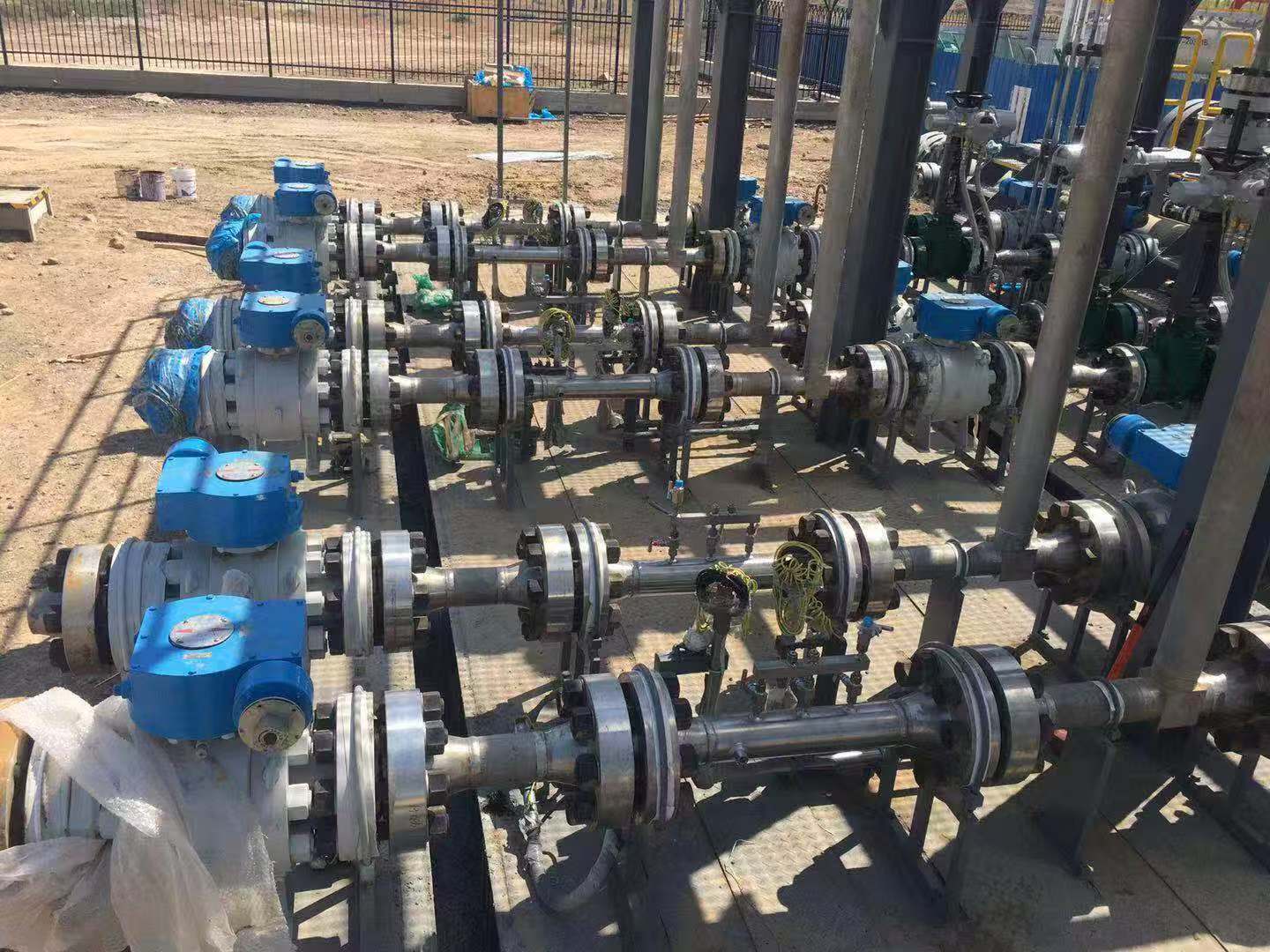 Large-diameter SPINDLE flowmeter body being loaded for shipment